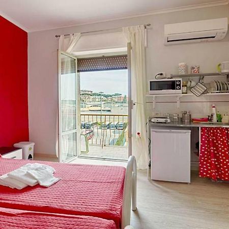 Dafne Portonaccio Hotel Рим Екстериор снимка