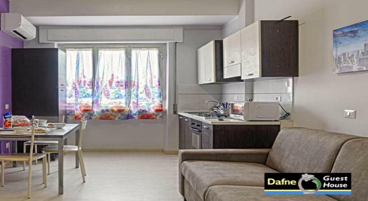 Dafne Portonaccio Hotel Рим Екстериор снимка